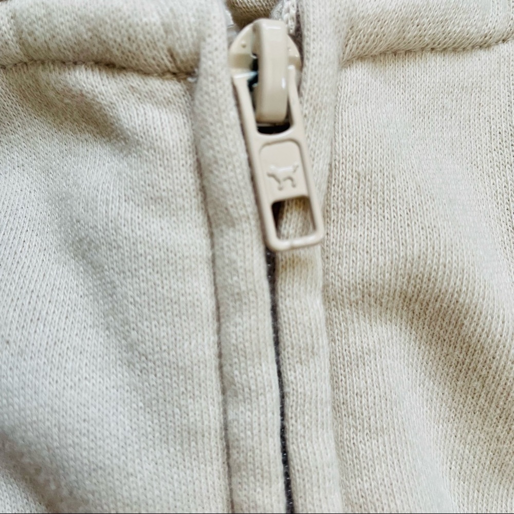 Victoria’s Secret PINK NWT Everyday Lounge Full Zip Vanilla Bean Silver Foil XS - Picture 7 of 9